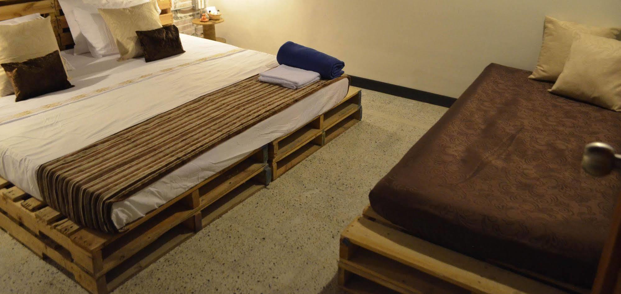 Hotel Boutique Stay Provenza เมเดยิน ภายนอก รูปภาพ